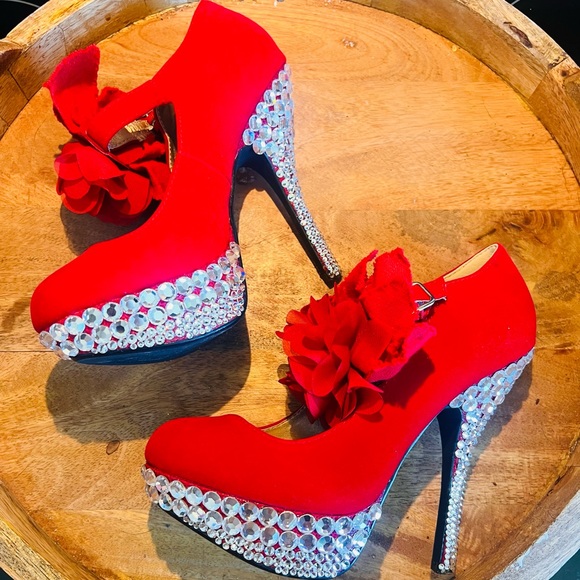 Embellished Platform Heels - Picture 2 of 4